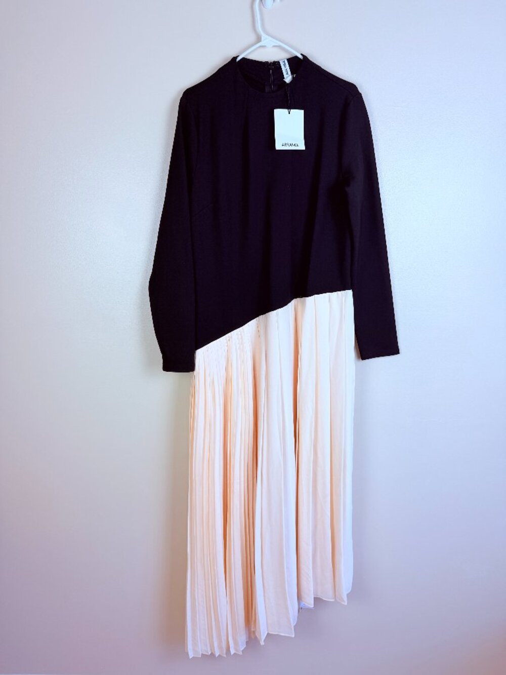 NWT ARRANGE Asymmetrical Sculpted Pleated Maxi Dress US 14